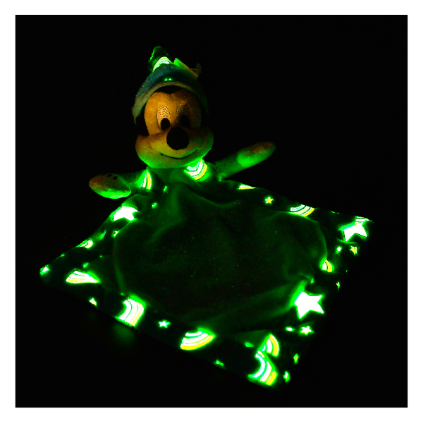 Winnie de Poeh - Disney Knuffeldoekje Pluche Knuffel 30 cm (Glow In The Dark)
